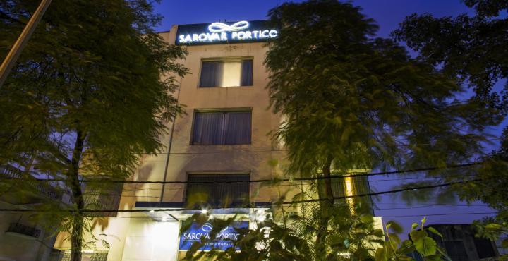 Sarovar Portico Naraina, Hotel Nové Dillí Exteriér fotografie