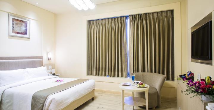 Sarovar Portico Naraina, Hotel Nové Dillí Exteriér fotografie